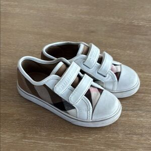 Burberry Kids Sneakers, sz. 27 EU.